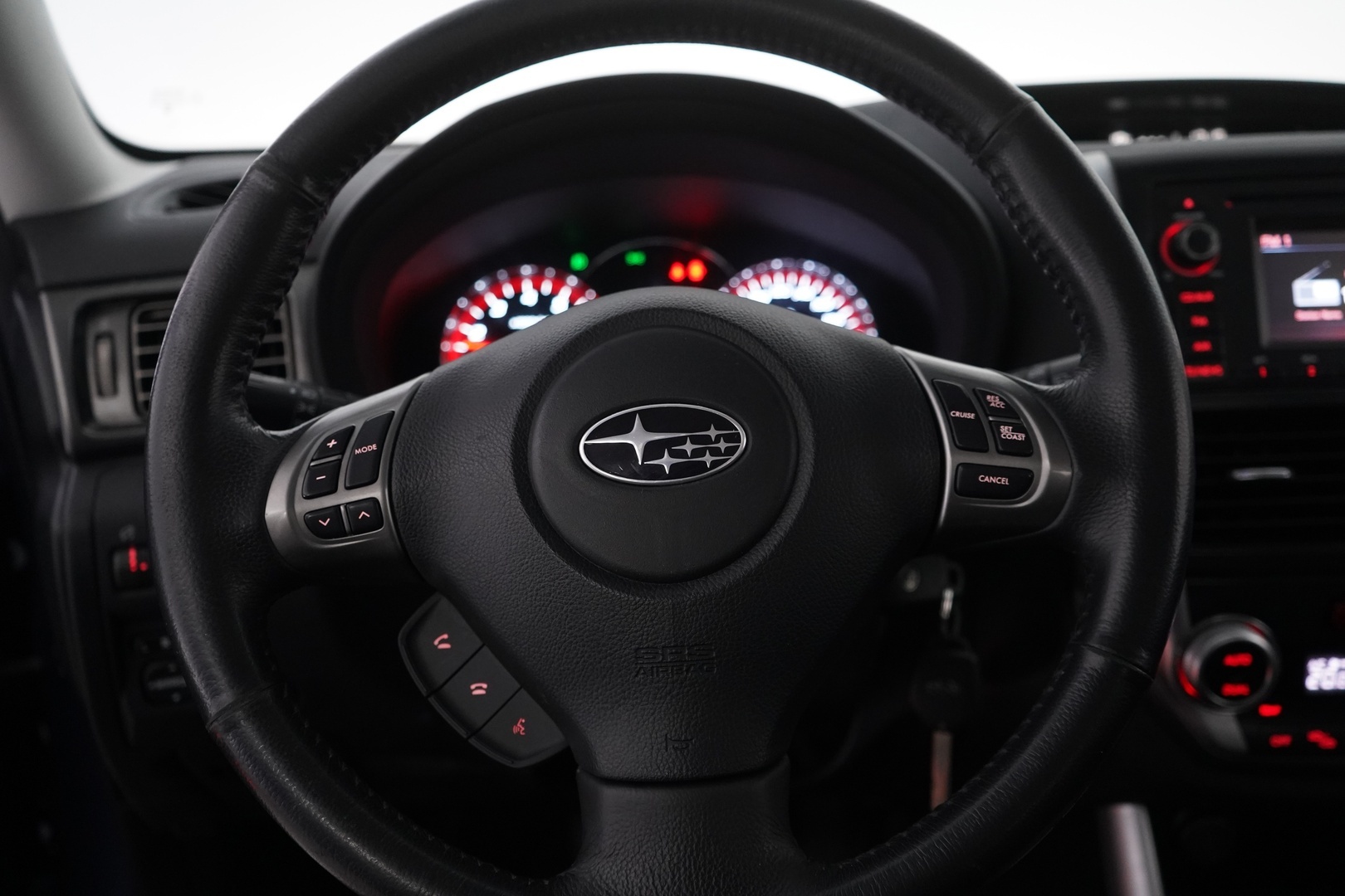 SUBARU Forester 2012