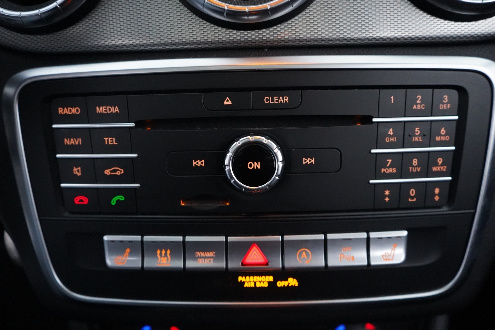 MERCEDES-BENZ CLA 2016