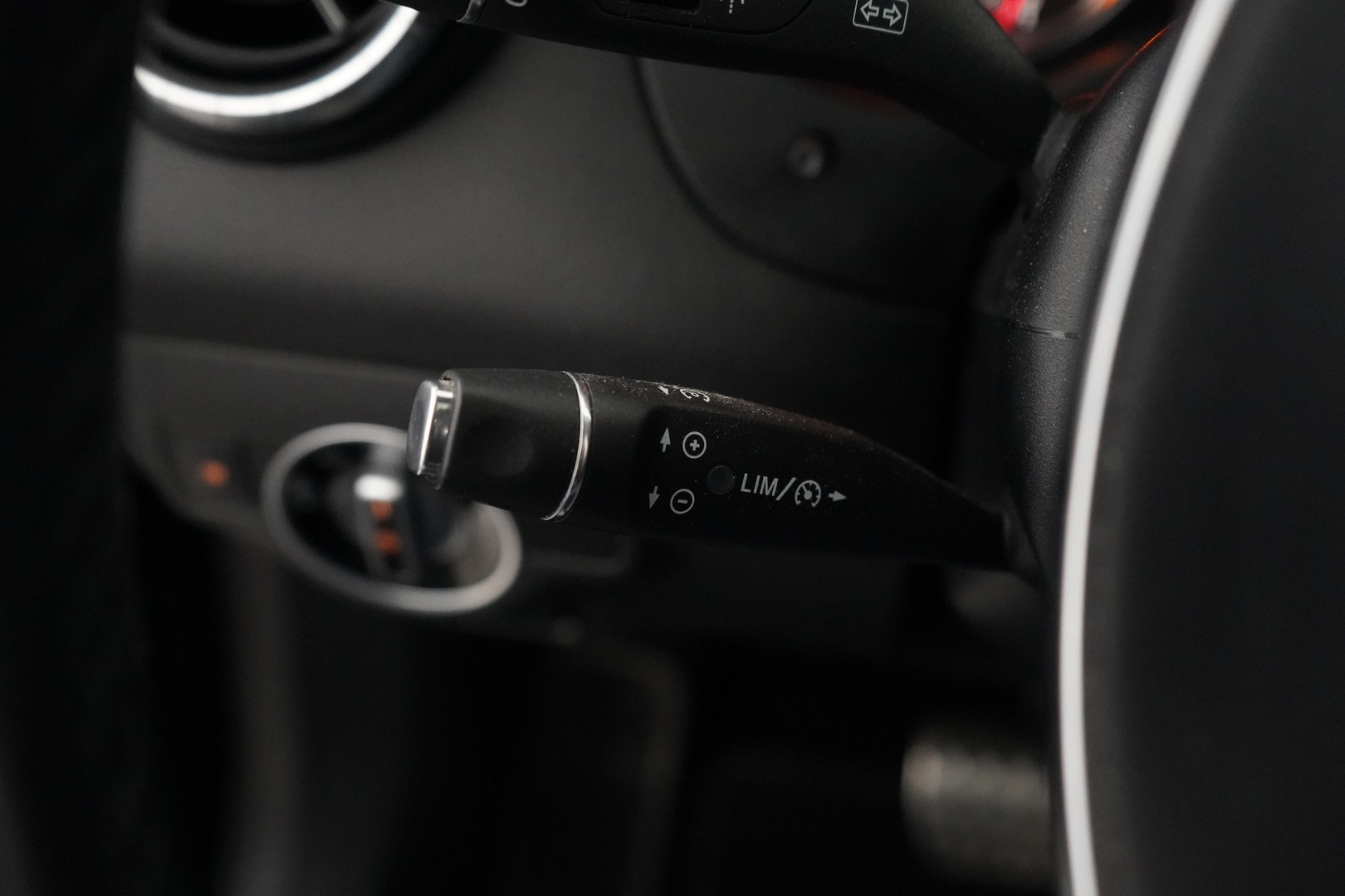 MERCEDES-BENZ CLA 2016