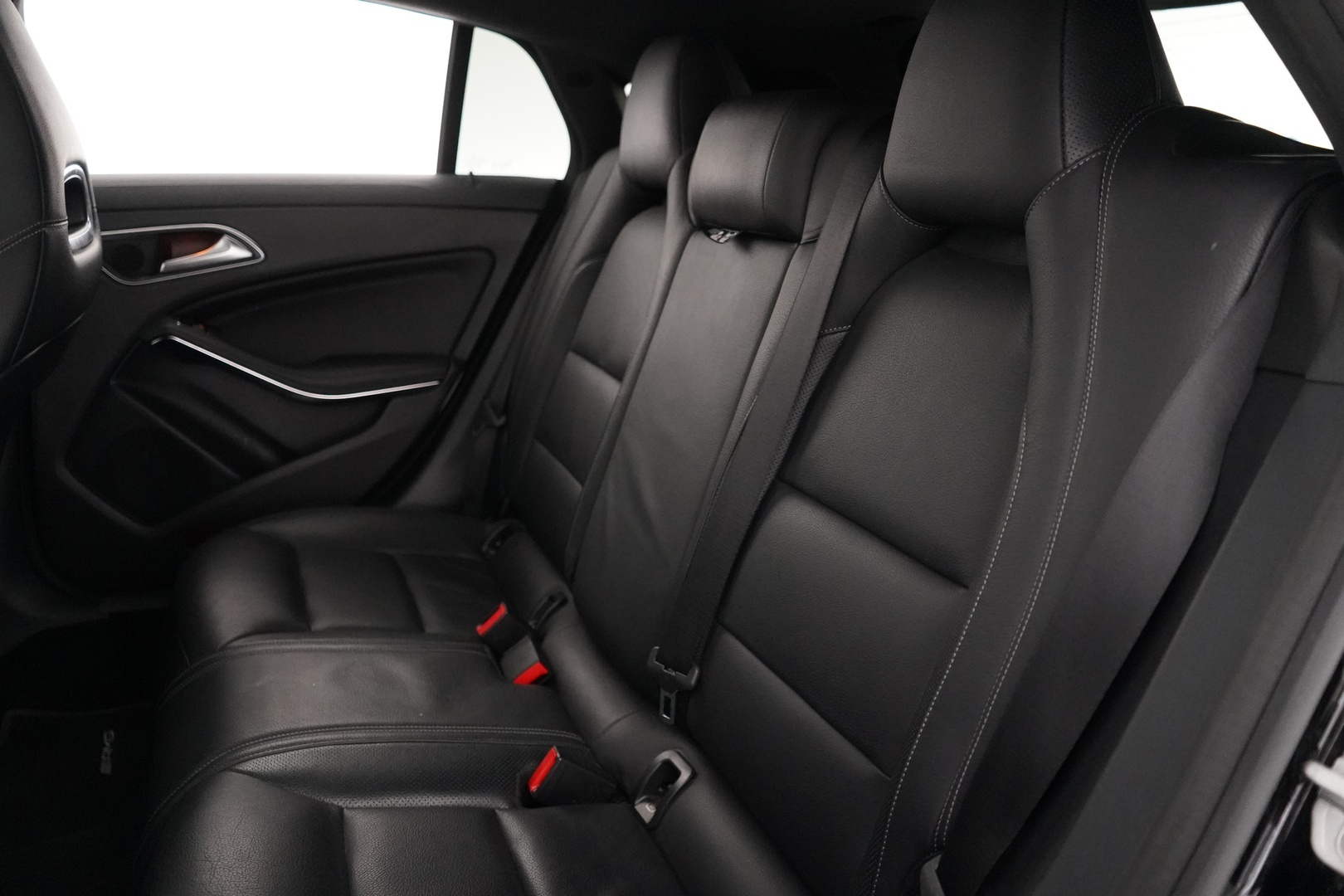 MERCEDES-BENZ CLA 2016