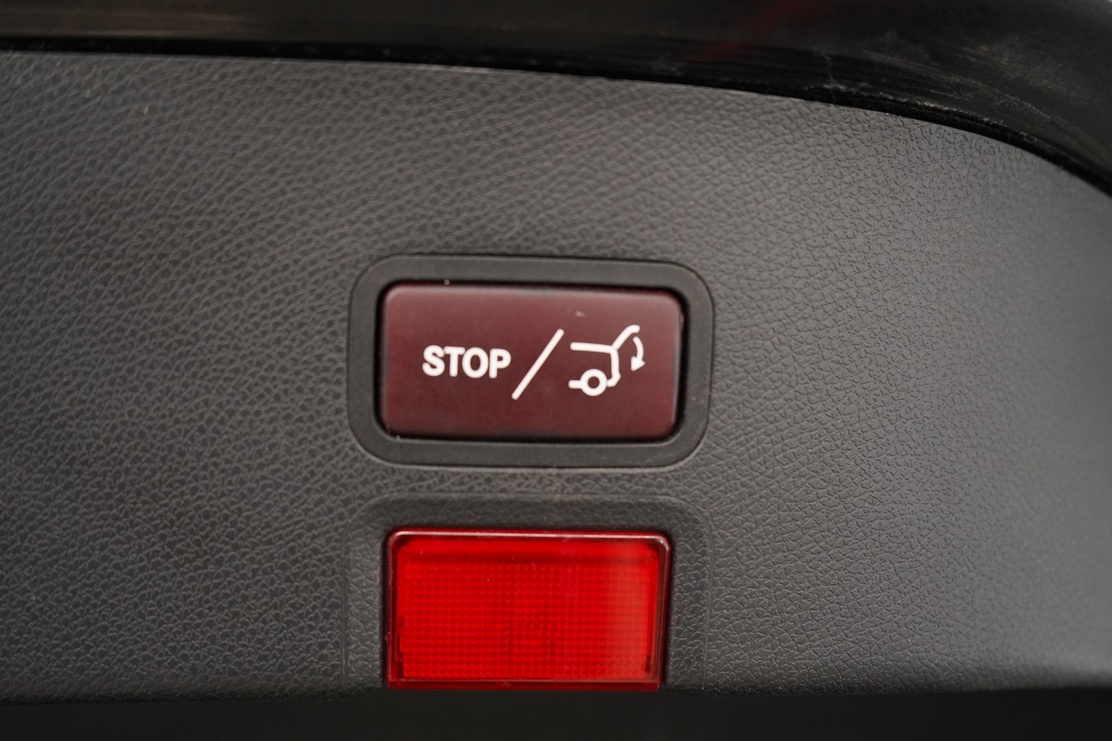 MERCEDES-BENZ CLA 2016