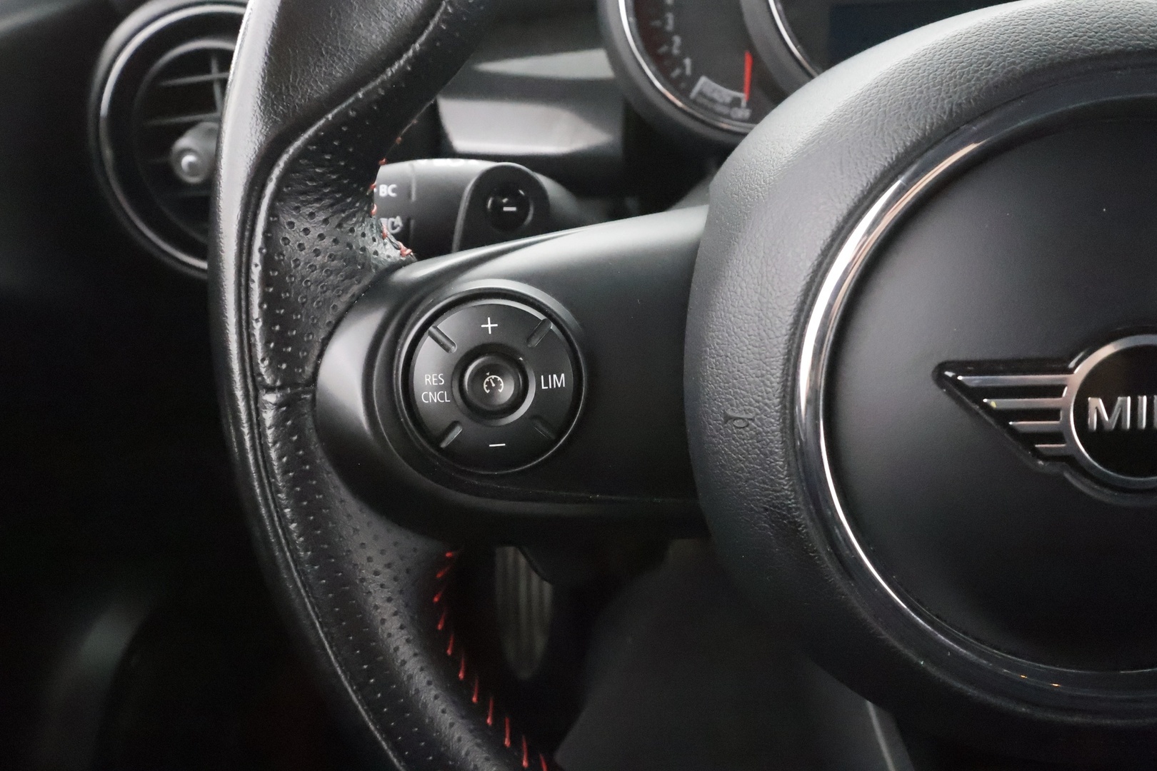 MINI Hatchback 2019