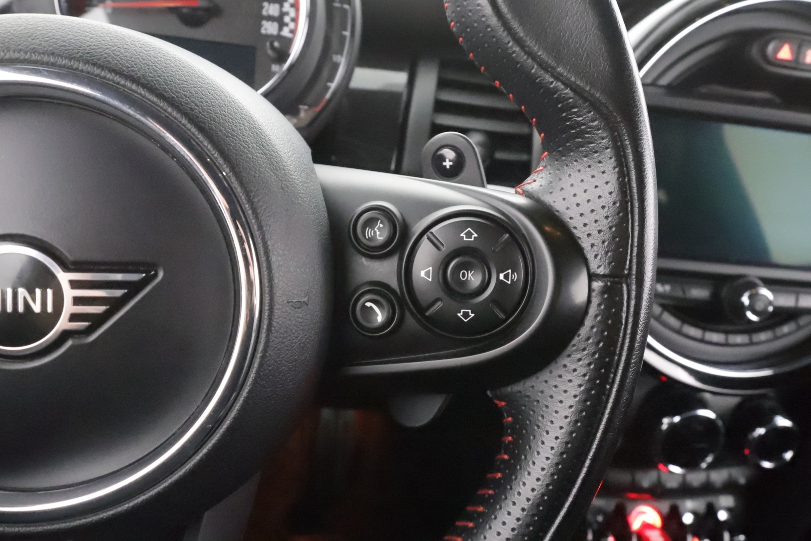 MINI Hatchback 2019