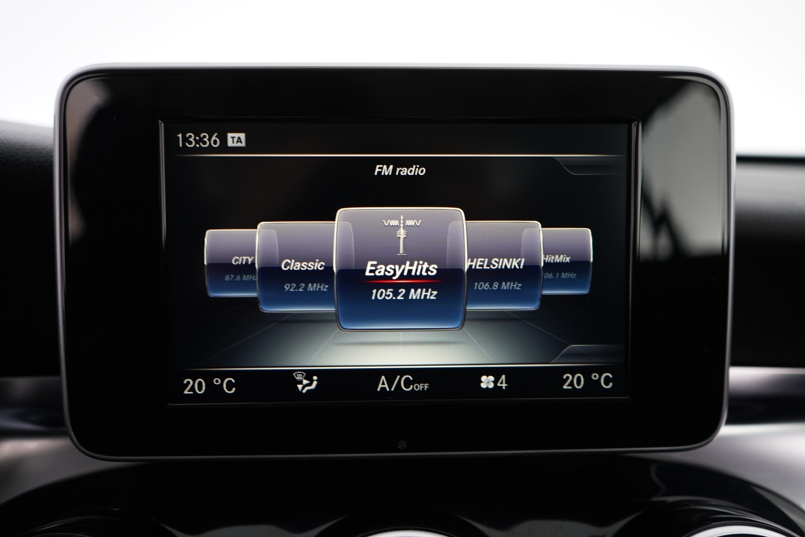 MERCEDES-BENZ C 2015