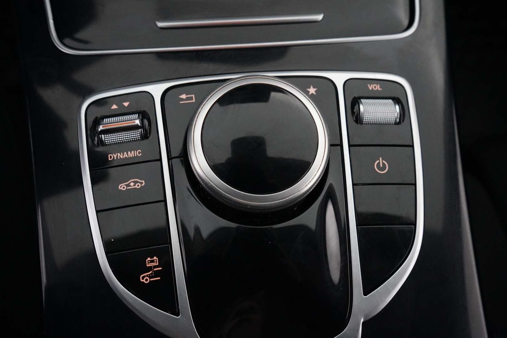 MERCEDES-BENZ C 2017