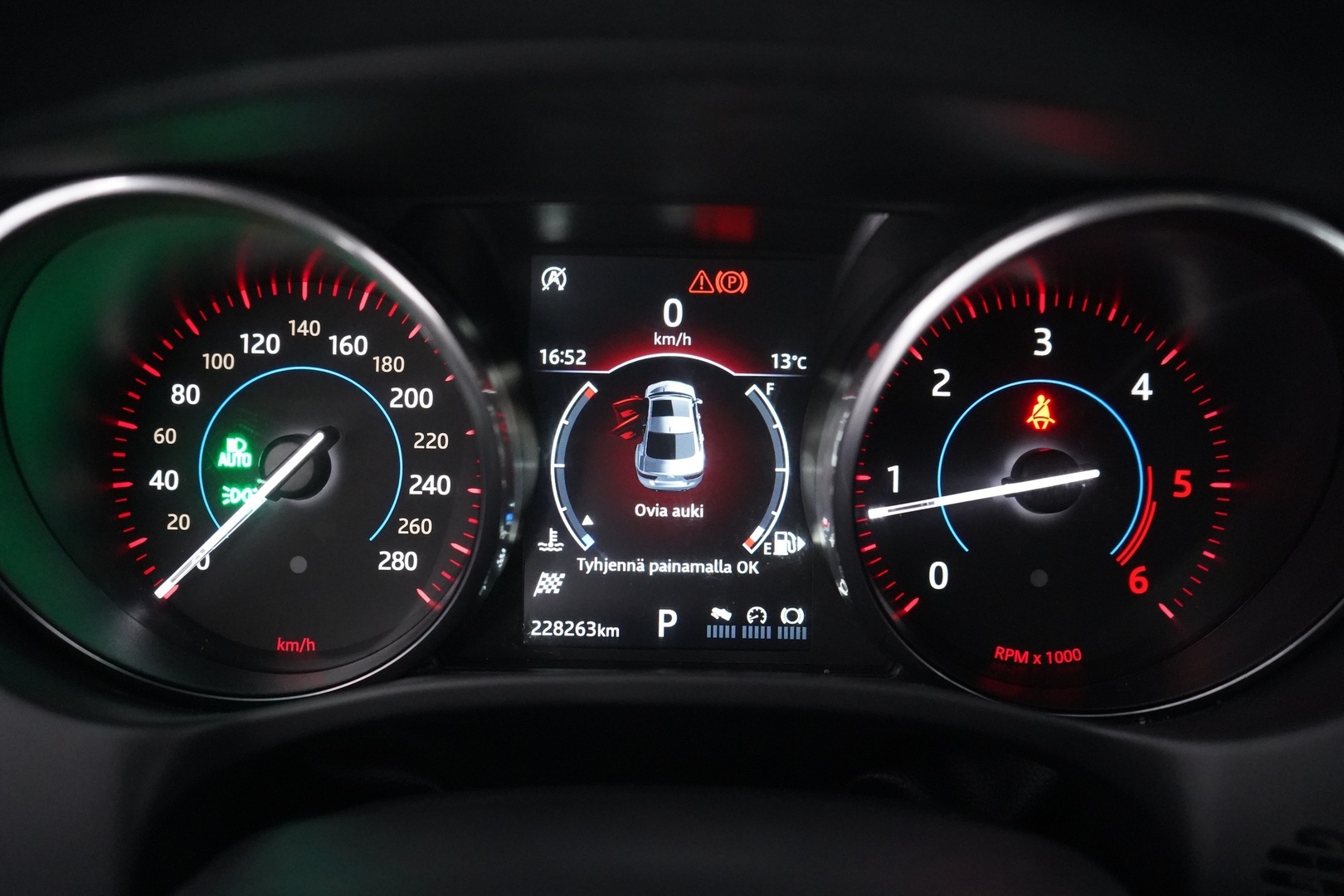 JAGUAR XE 2018