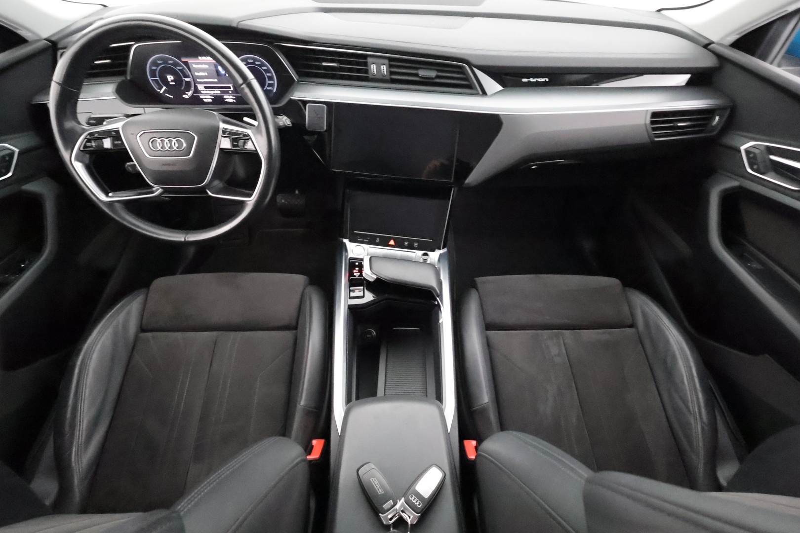AUDI e-tron 2020