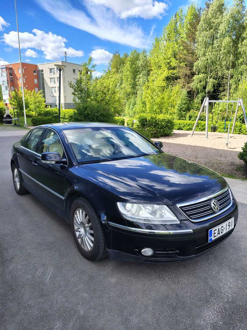 VOLKSWAGEN Phaeton 2005
