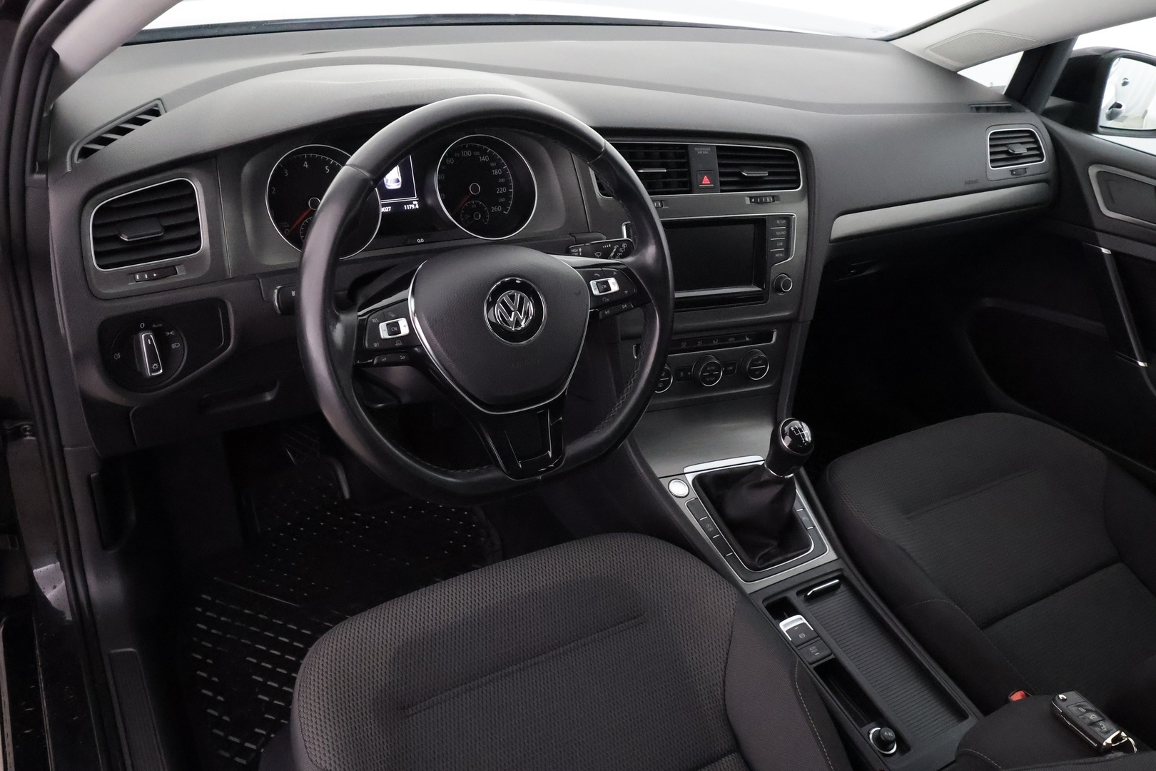 VOLKSWAGEN Golf 2014