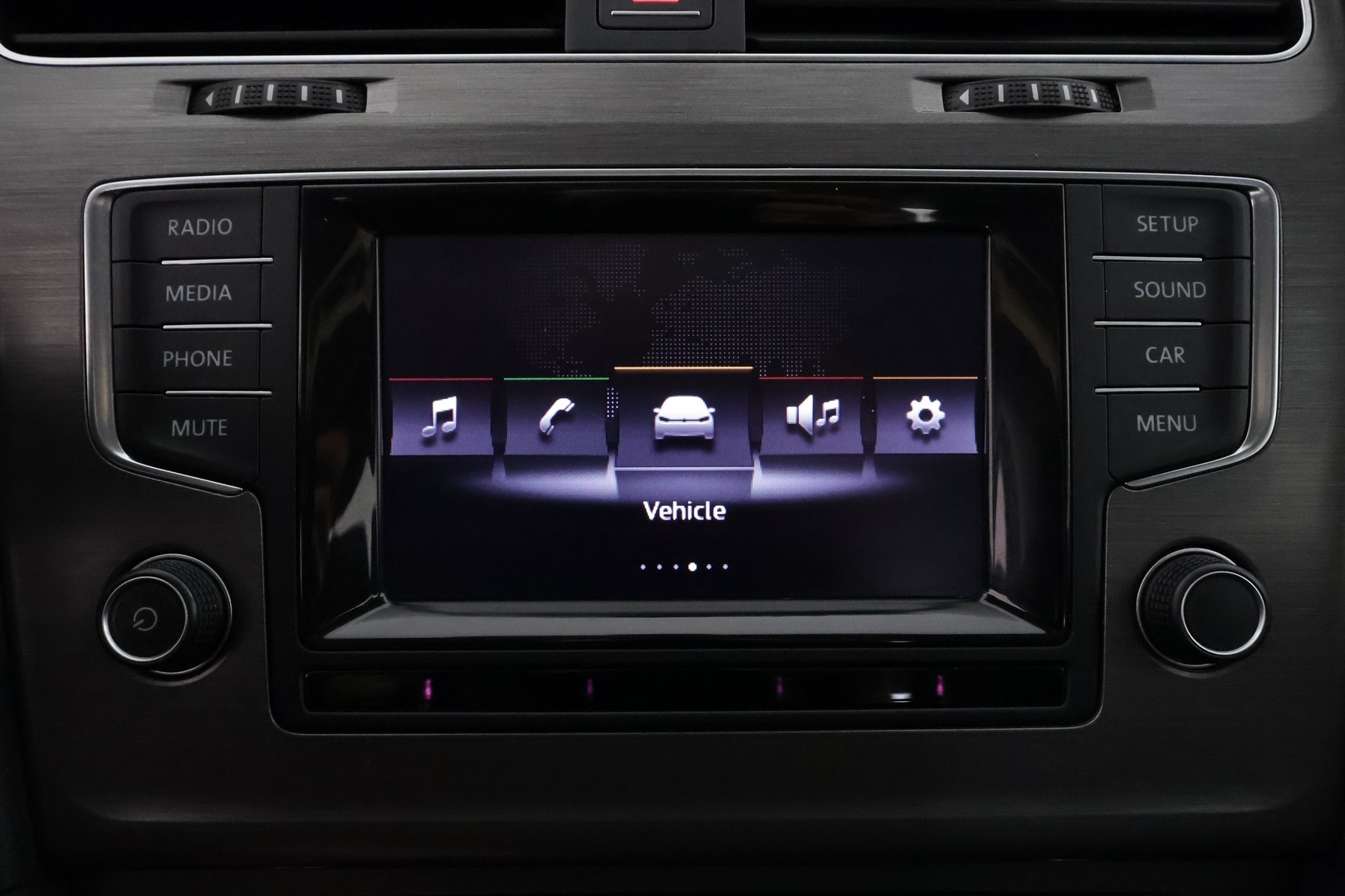 VOLKSWAGEN Golf 2014