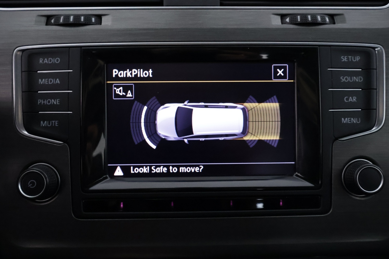 VOLKSWAGEN Golf 2014