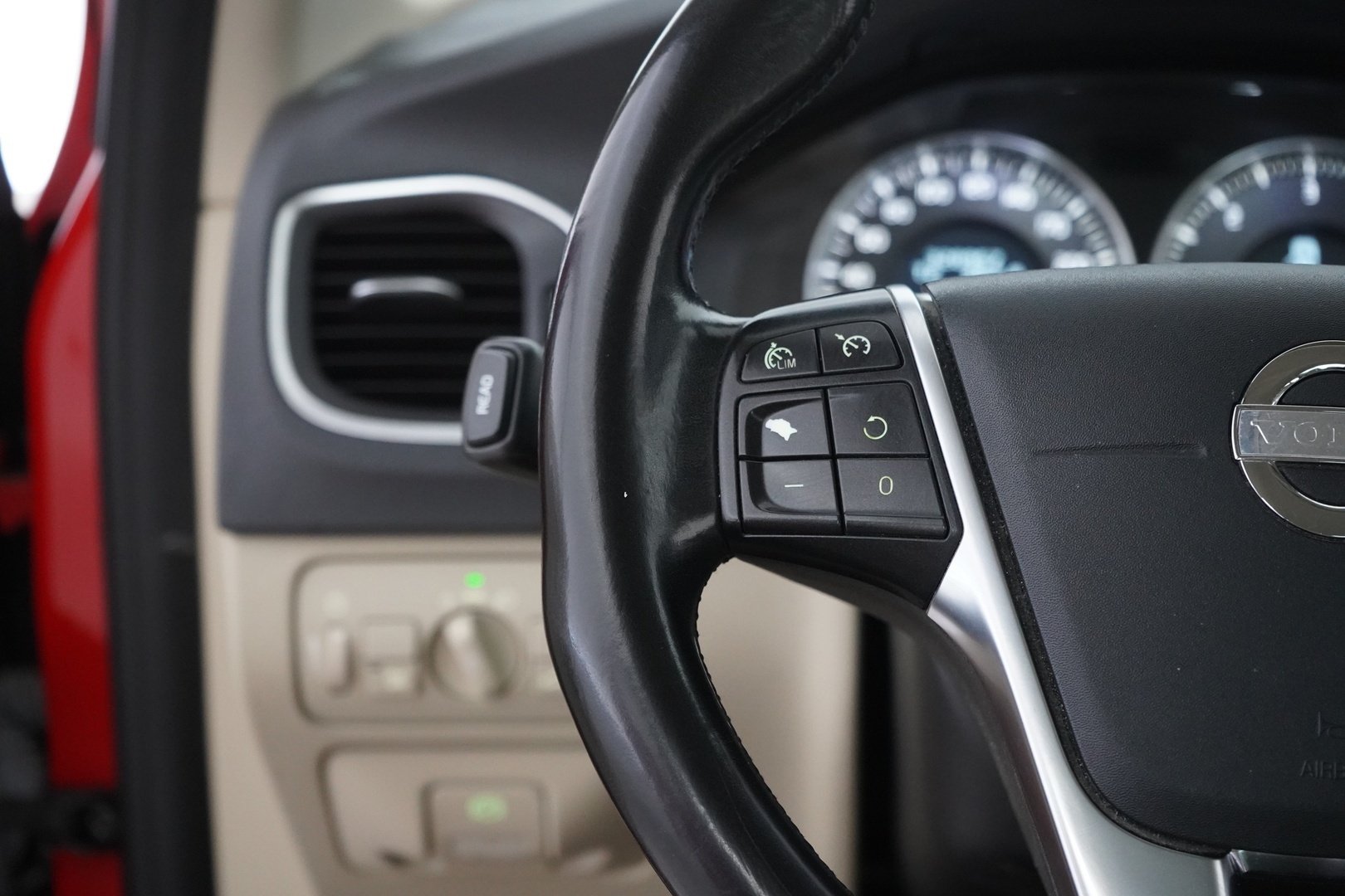VOLVO S60 2011