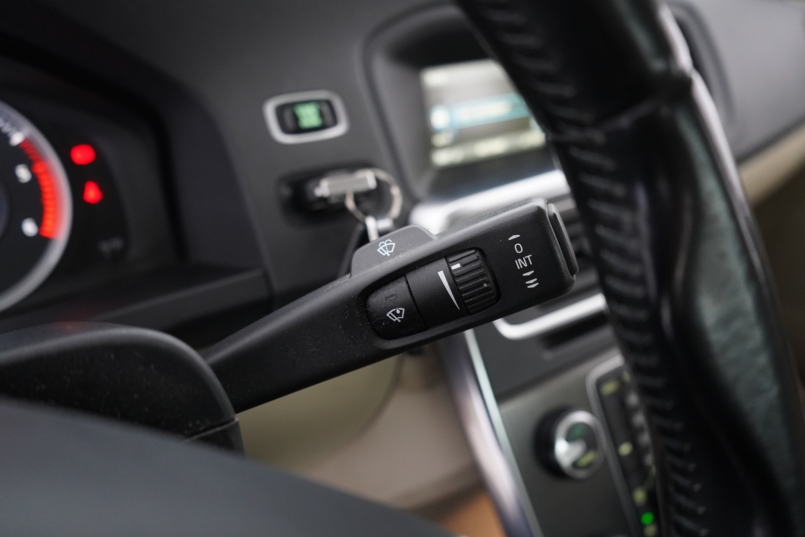 VOLVO S60 2011