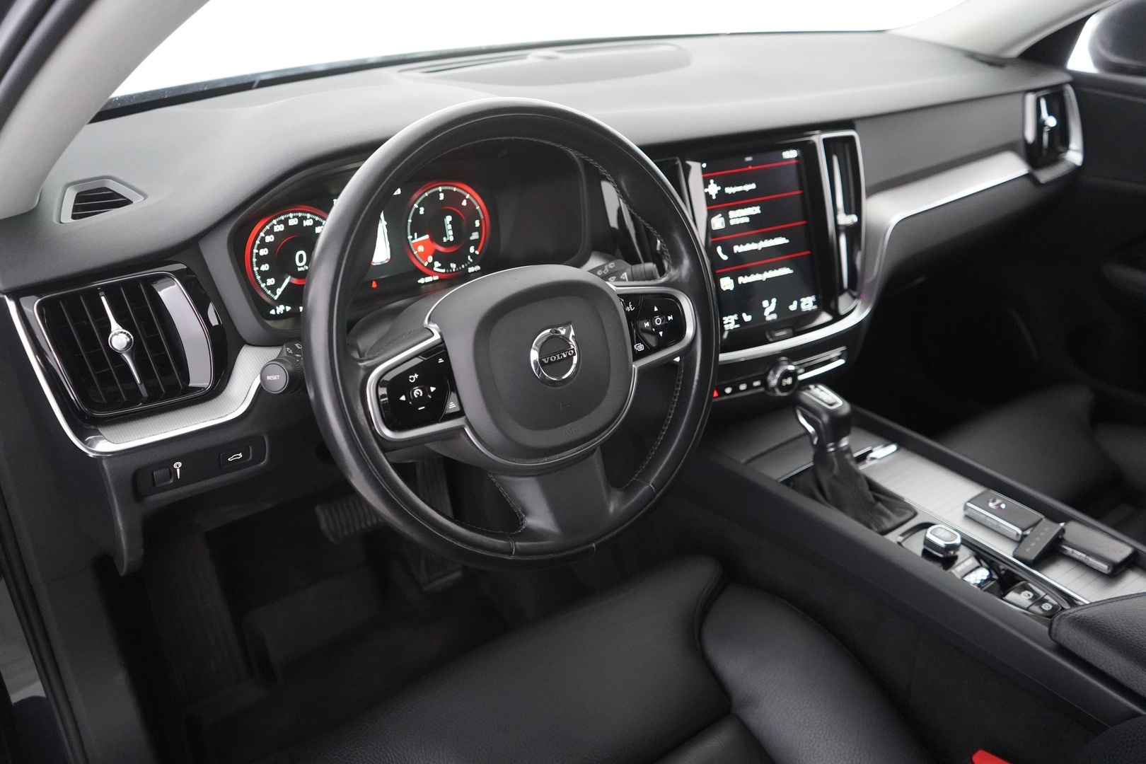 VOLVO V60 2019