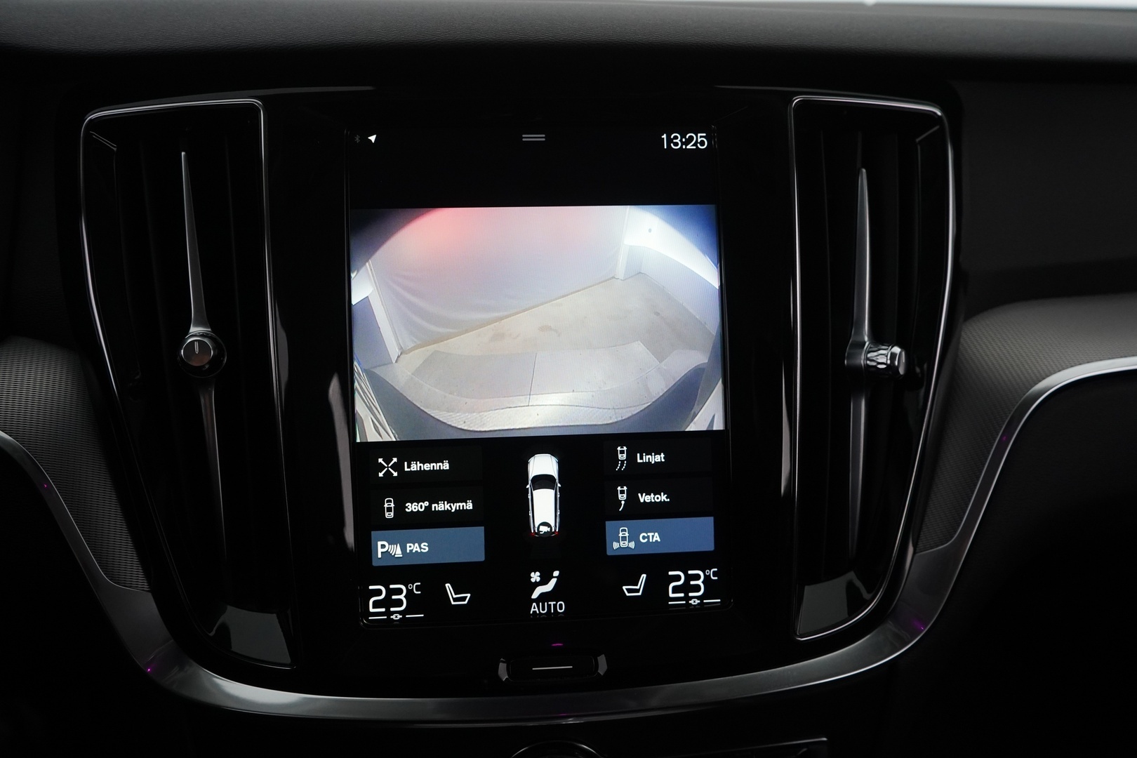 VOLVO V60 2019