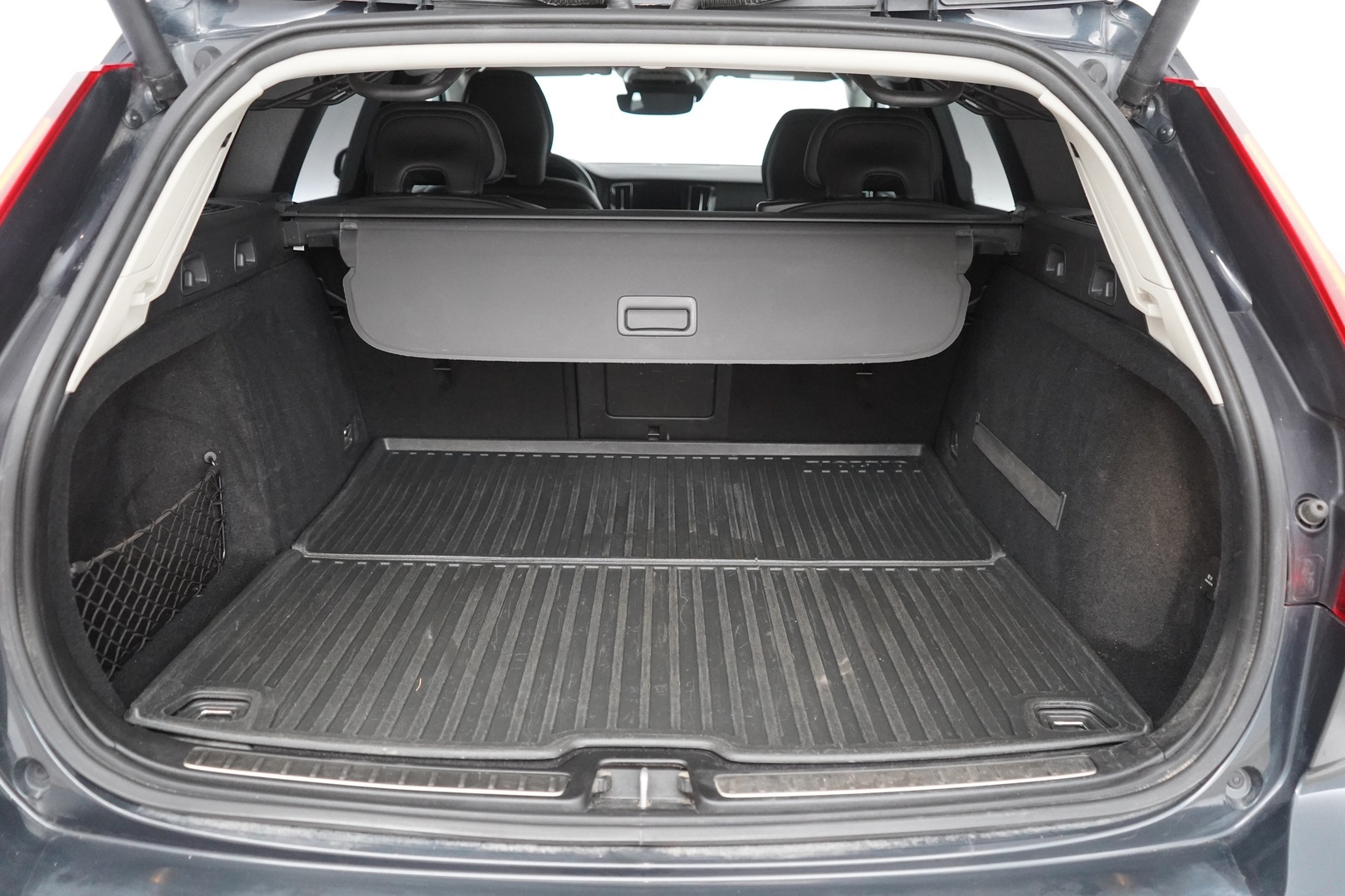 VOLVO V60 2019