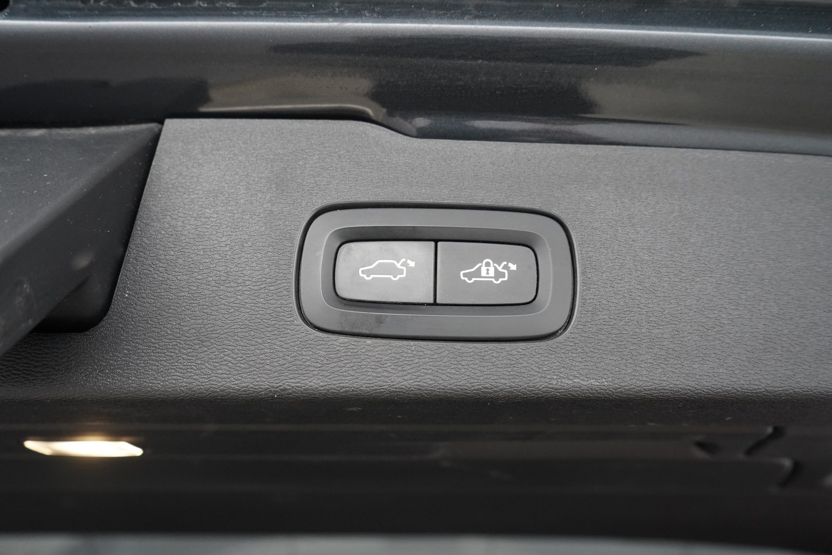VOLVO V60 2019