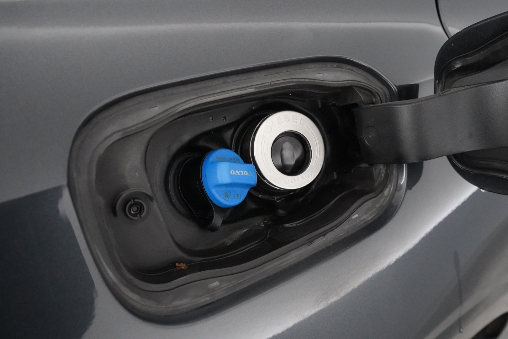 VOLVO V60 2019