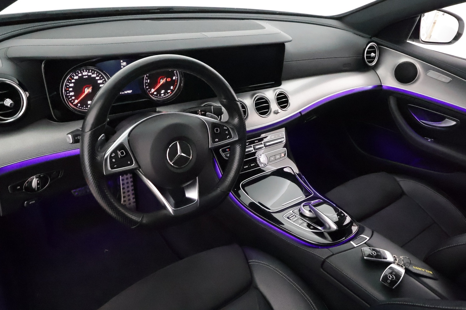 MERCEDES-BENZ E 2017