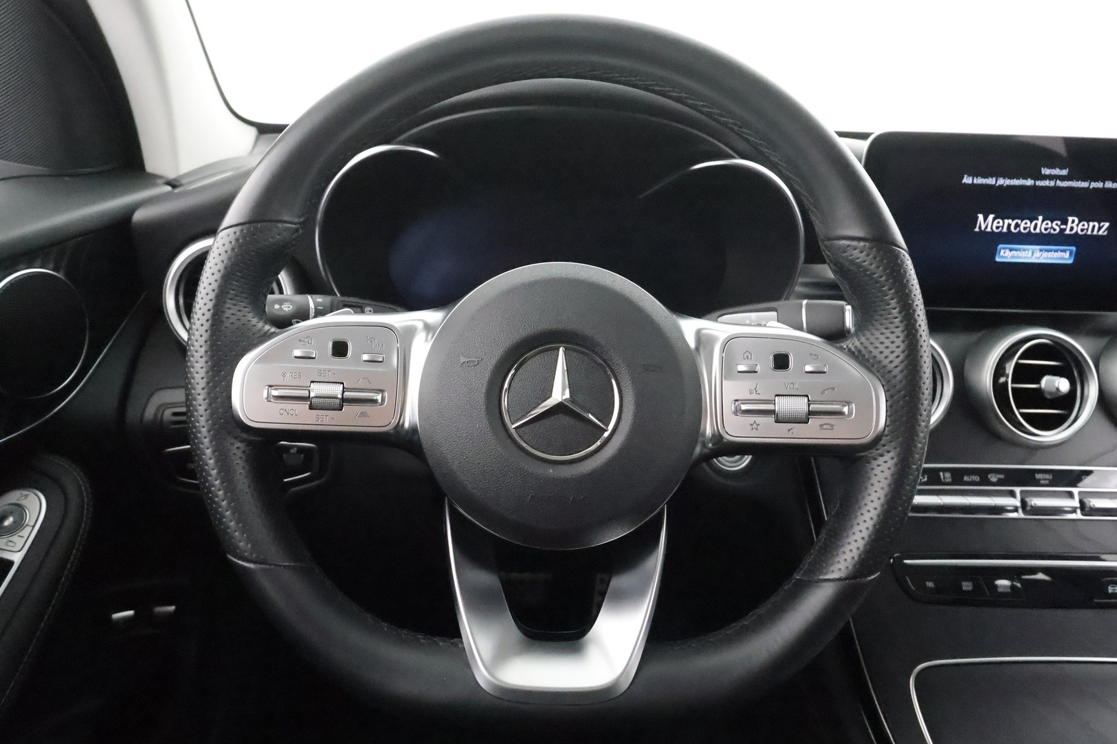 MERCEDES-BENZ GLC 2021