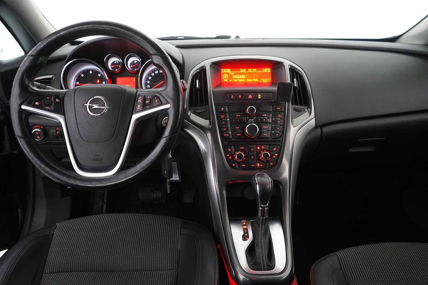 OPEL Astra 2011