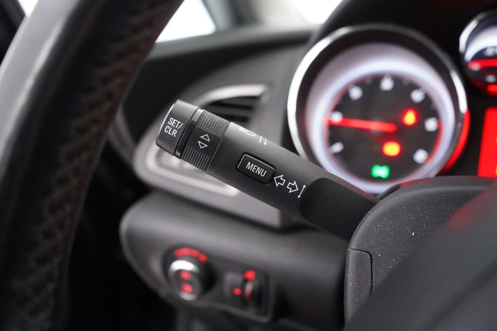 OPEL Astra 2011