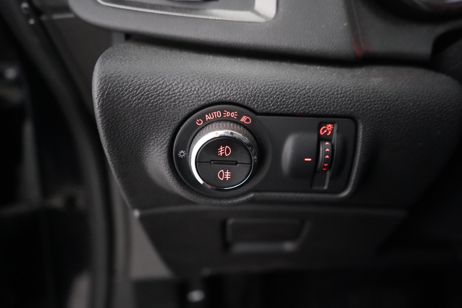 OPEL Astra 2011