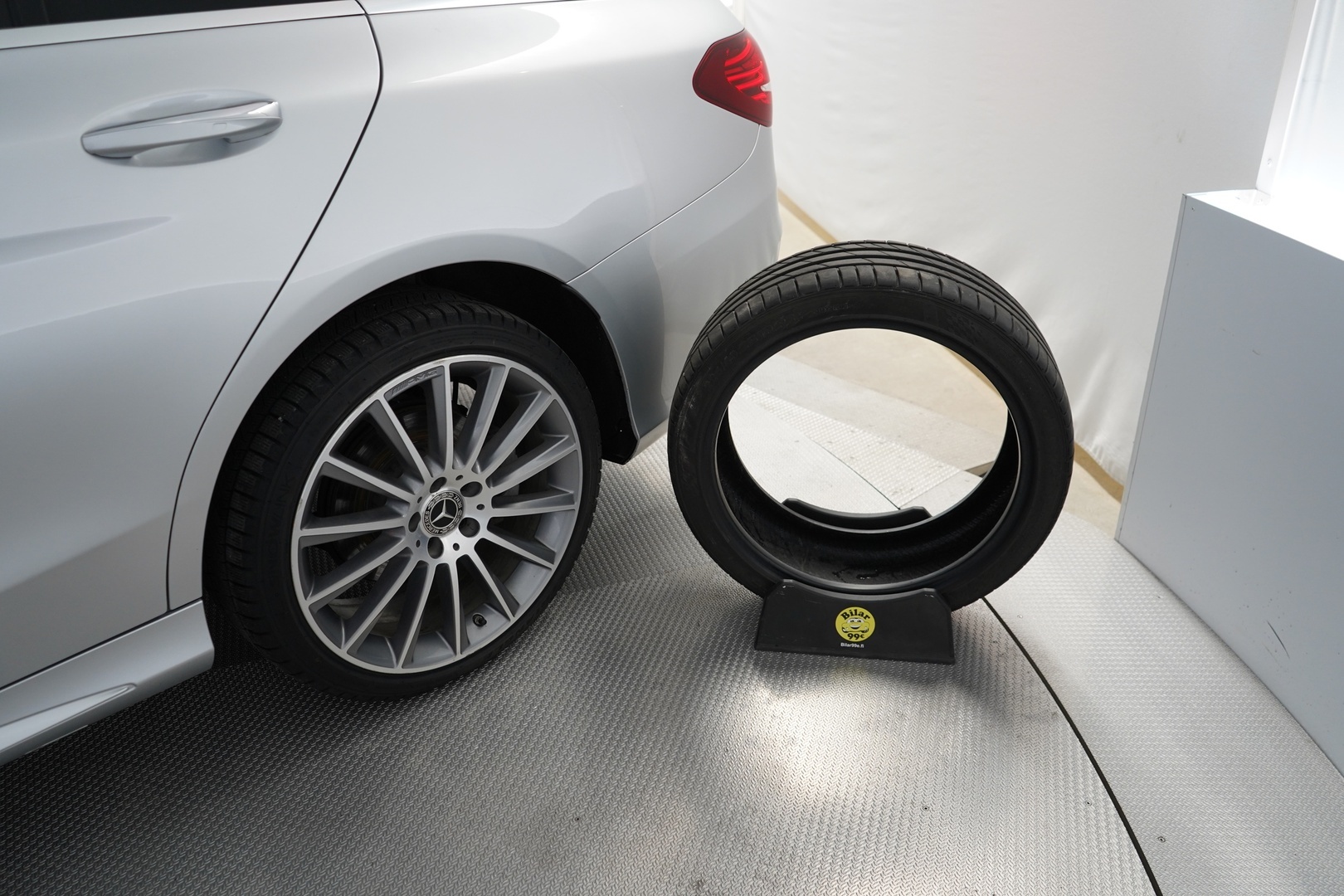 MERCEDES-BENZ C 2020