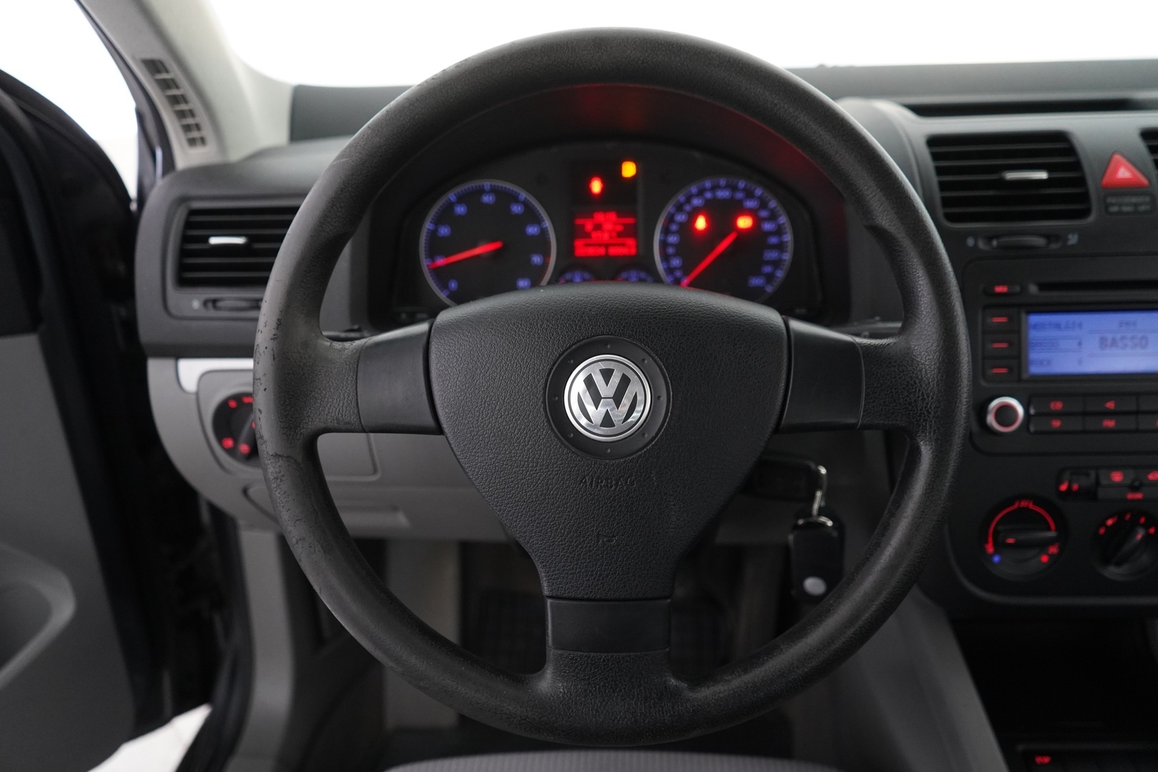 VOLKSWAGEN Jetta 2005