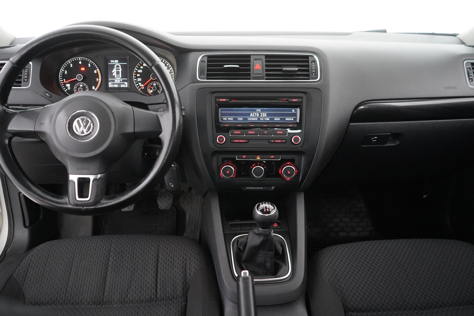 VOLKSWAGEN Jetta 2011