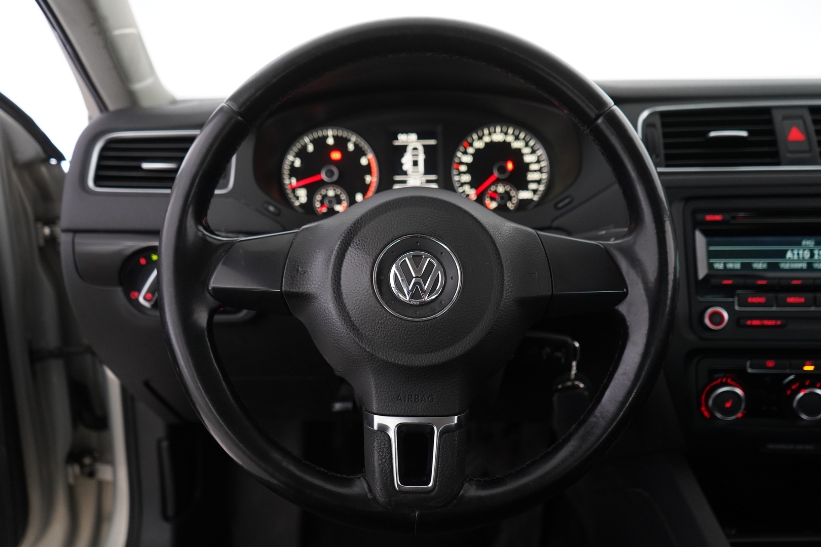 VOLKSWAGEN Jetta 2011