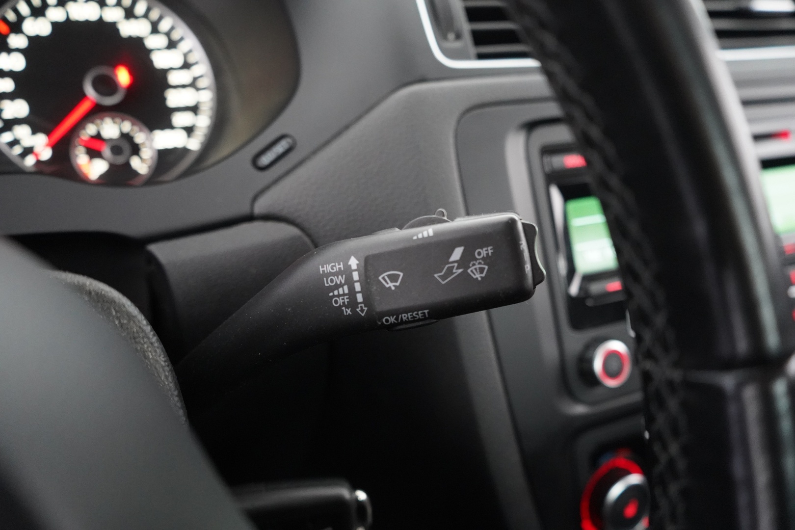 VOLKSWAGEN Jetta 2011