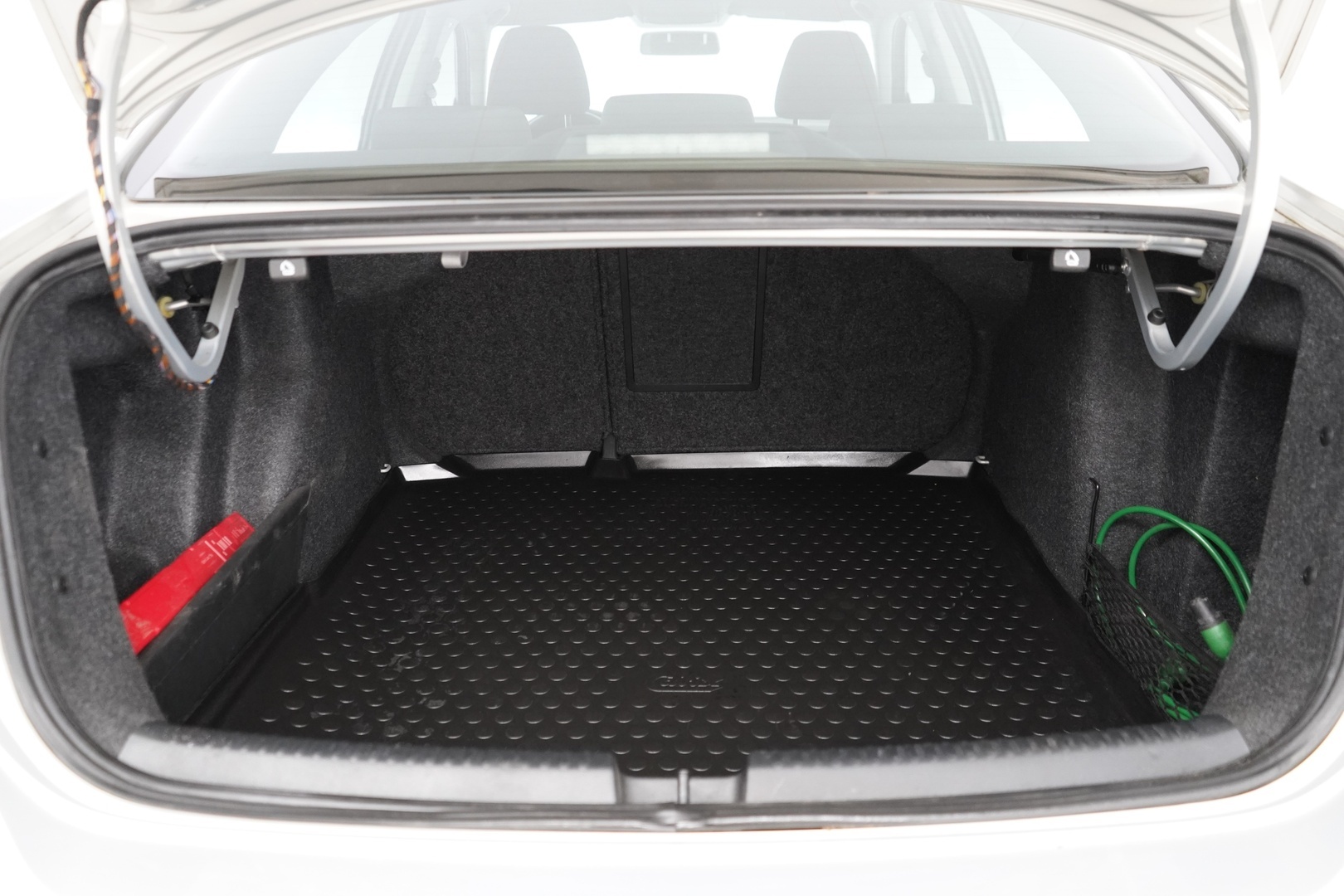 VOLKSWAGEN Jetta 2011