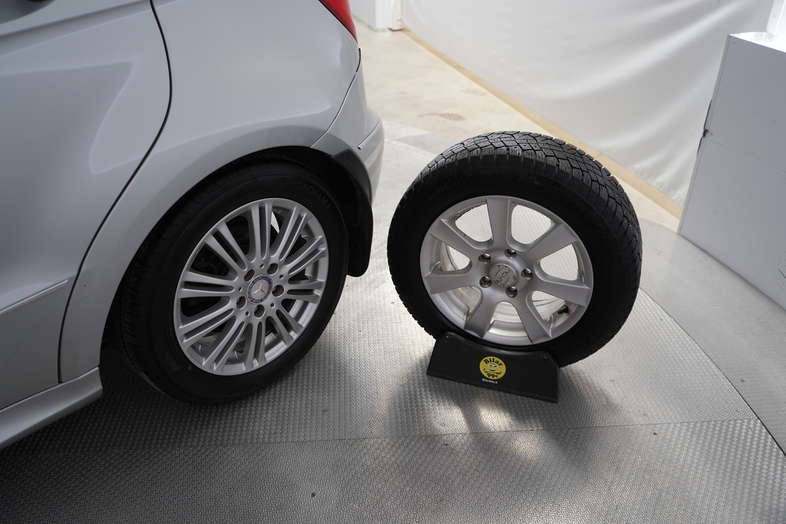 MERCEDES-BENZ A 2012