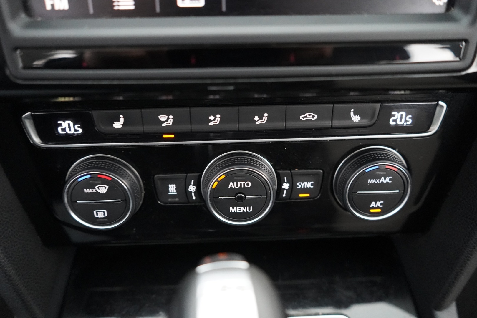 VOLKSWAGEN Passat 2015