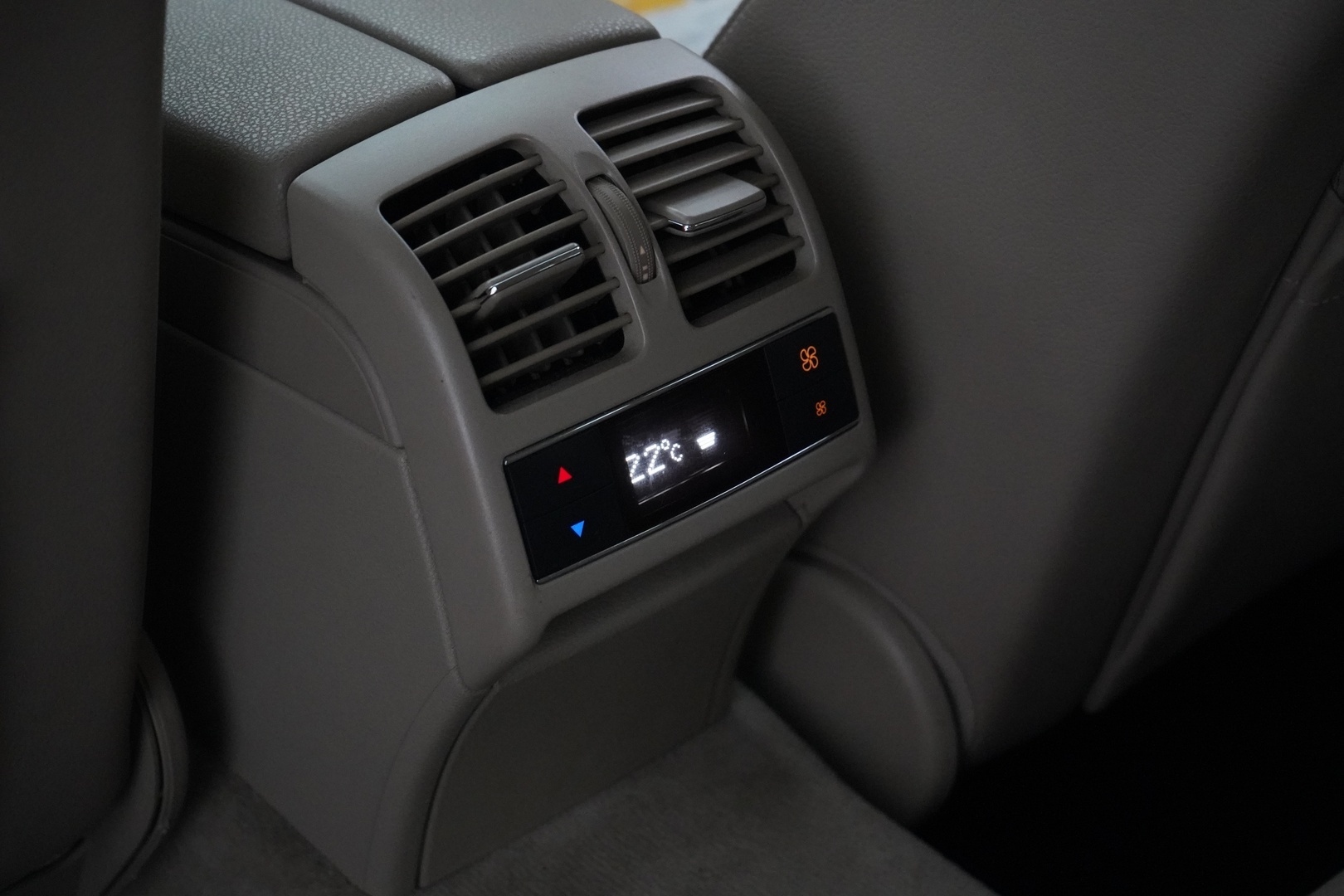 MERCEDES-BENZ C 2008