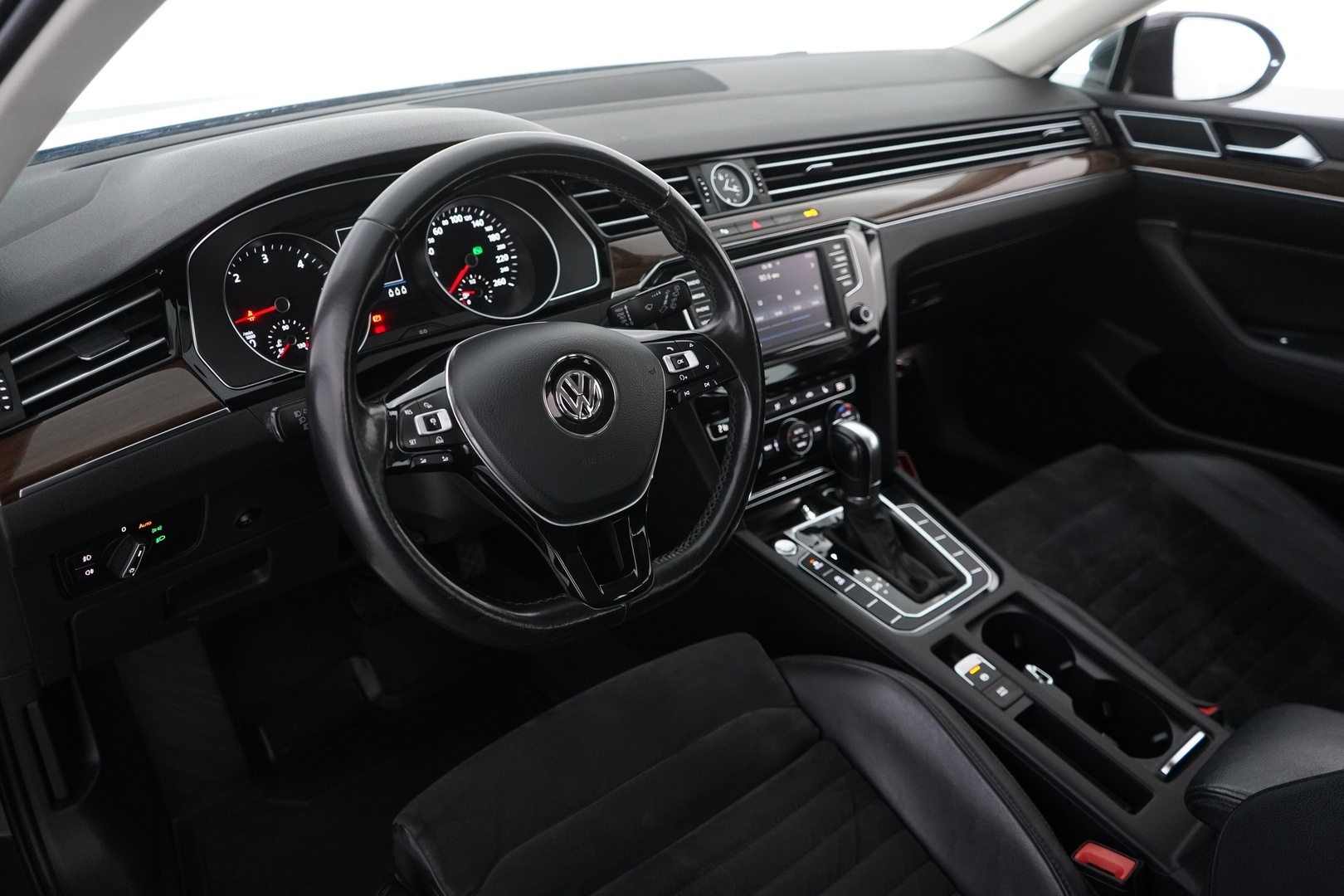 VOLKSWAGEN Passat 2017