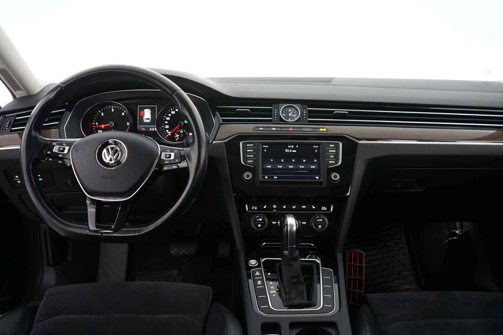 VOLKSWAGEN Passat 2017