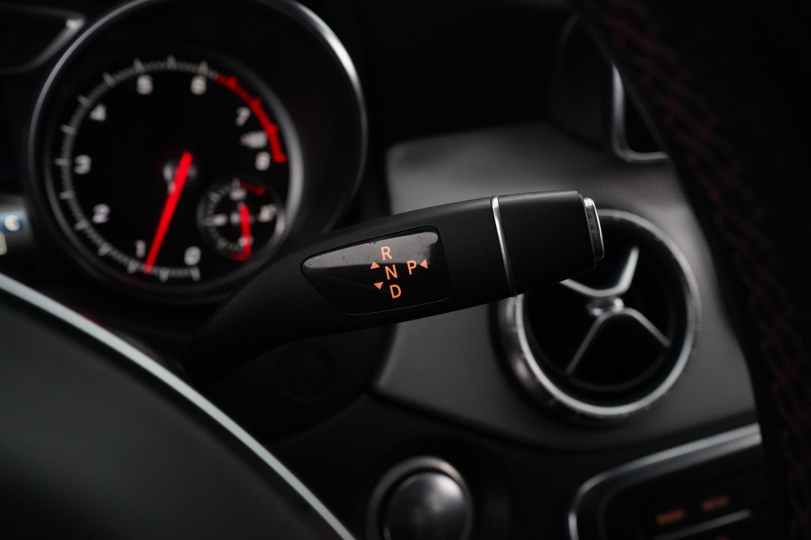 MERCEDES-BENZ CLA 2016