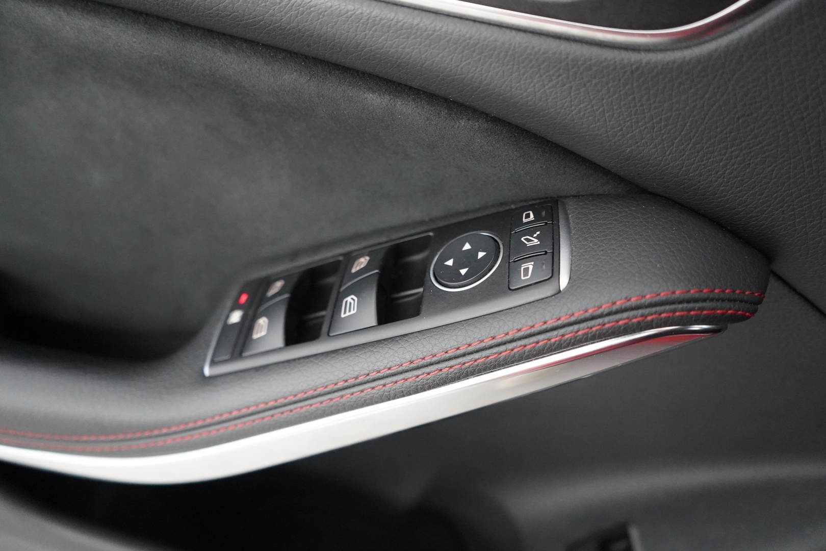 MERCEDES-BENZ CLA 2016