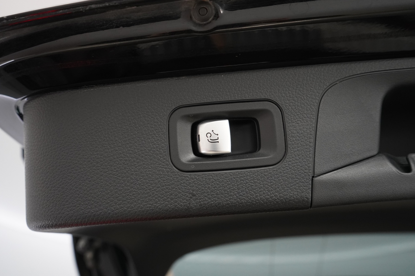 MERCEDES-BENZ GLC 2018