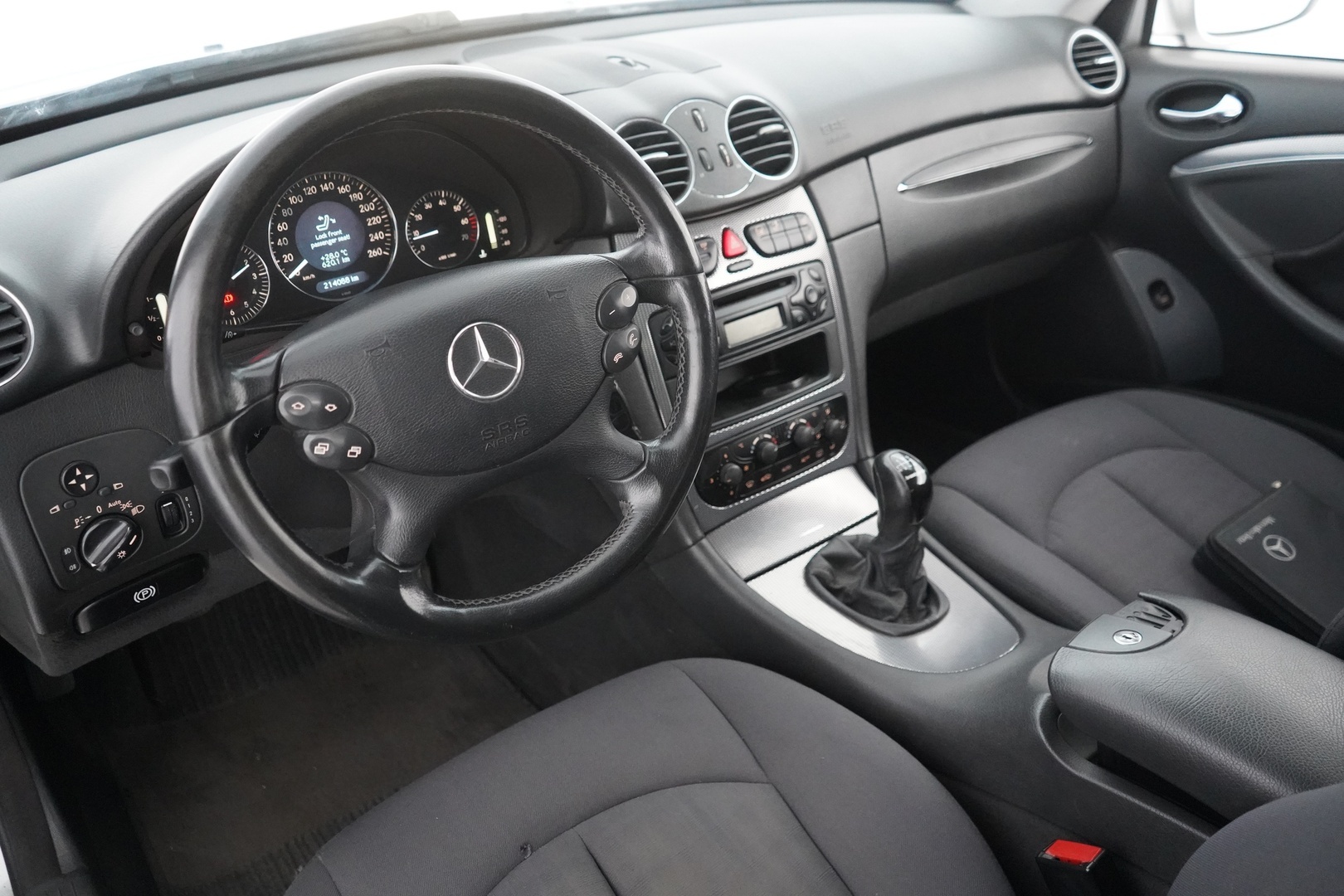 MERCEDES-BENZ CLK 2004