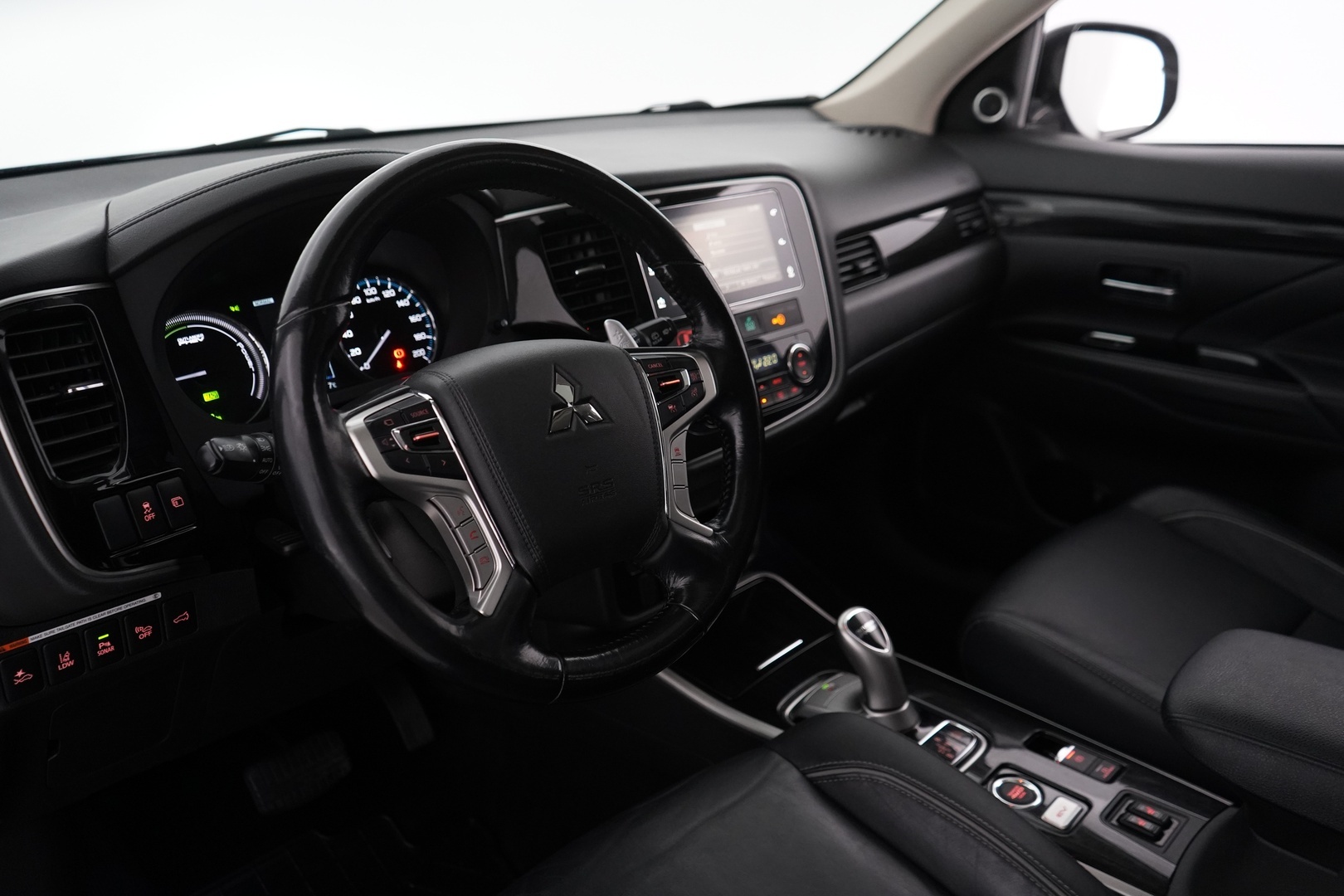 MITSUBISHI OUTLANDER PHEV 2017