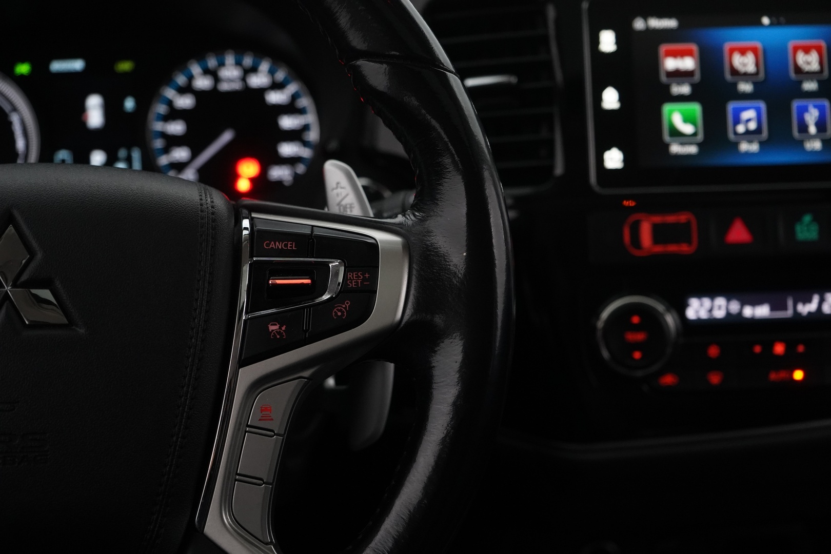 MITSUBISHI OUTLANDER PHEV 2017