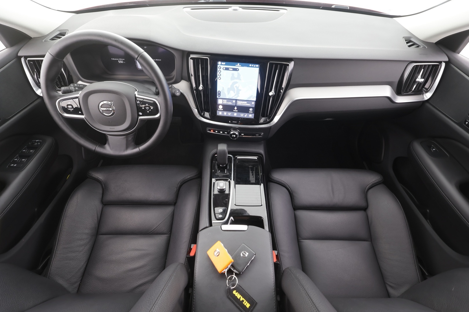 VOLVO V60 2025