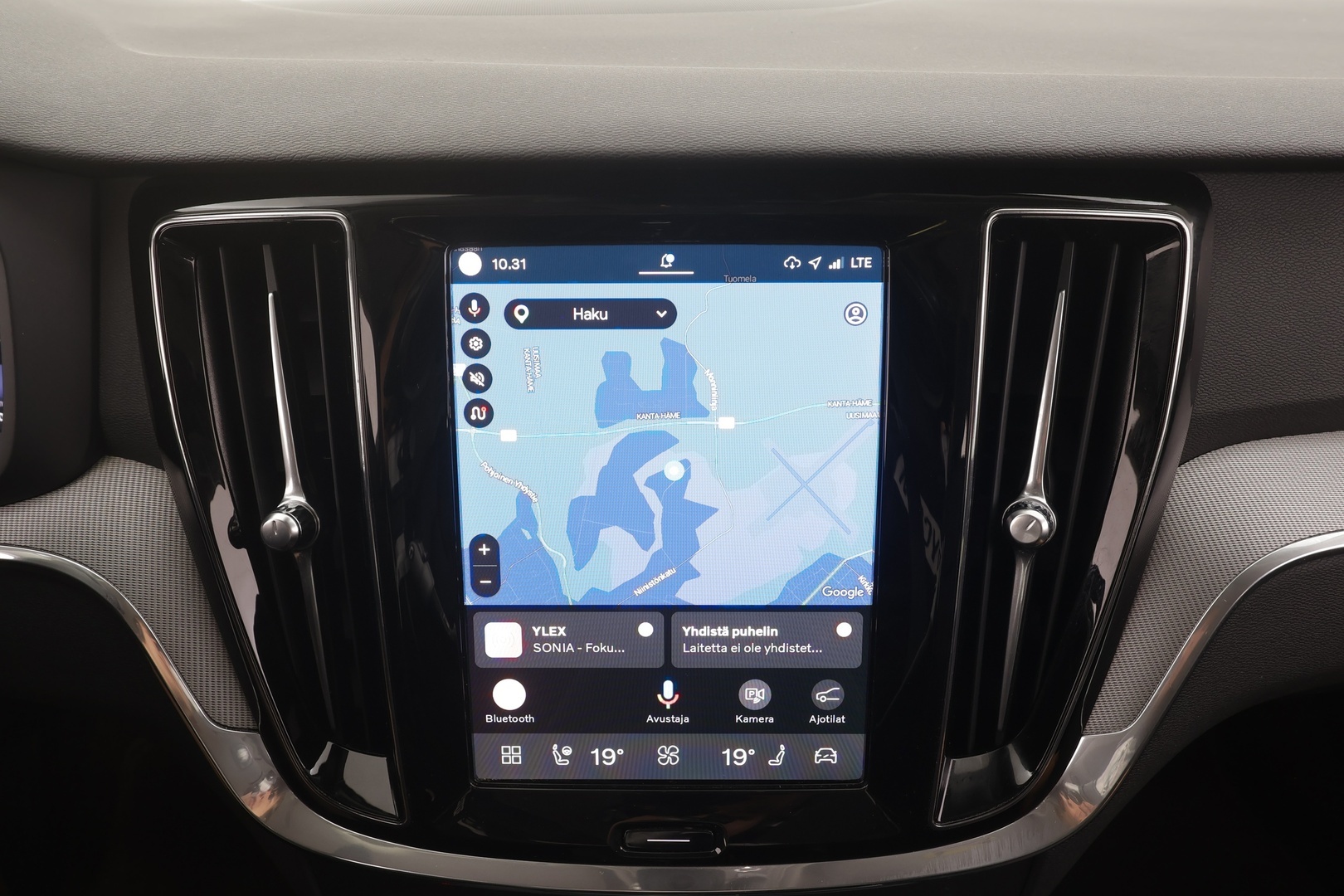 VOLVO V60 2025