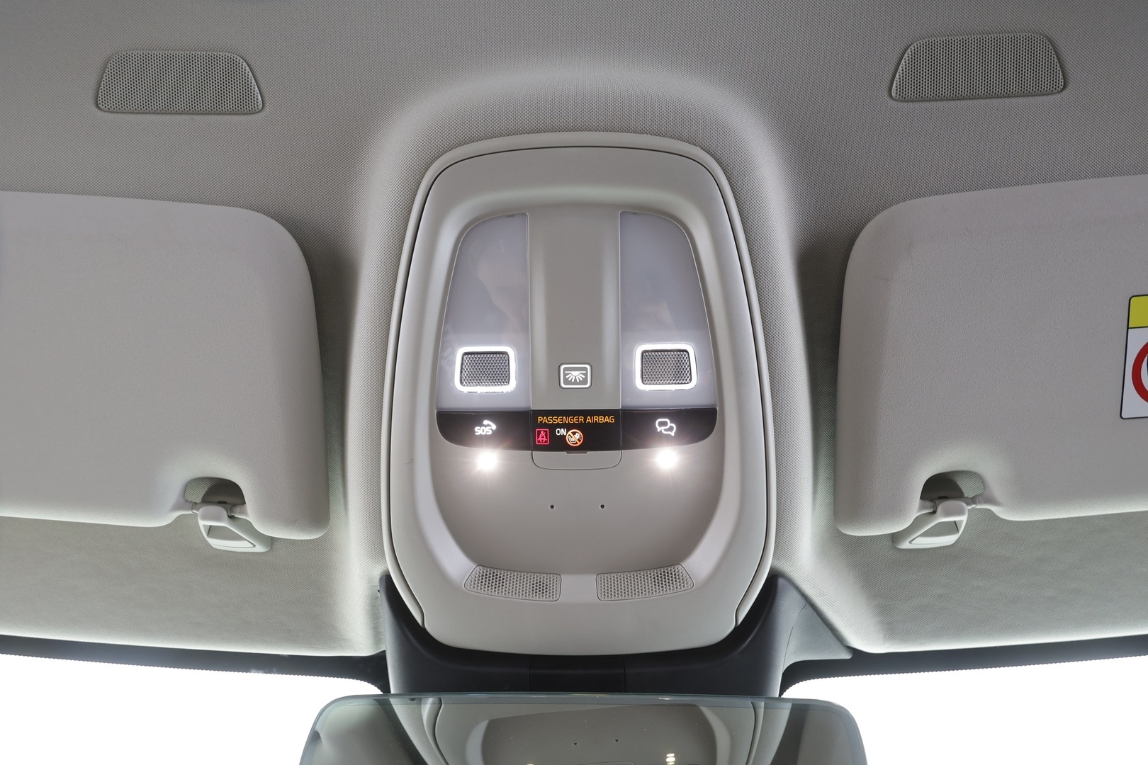 VOLVO V60 2025