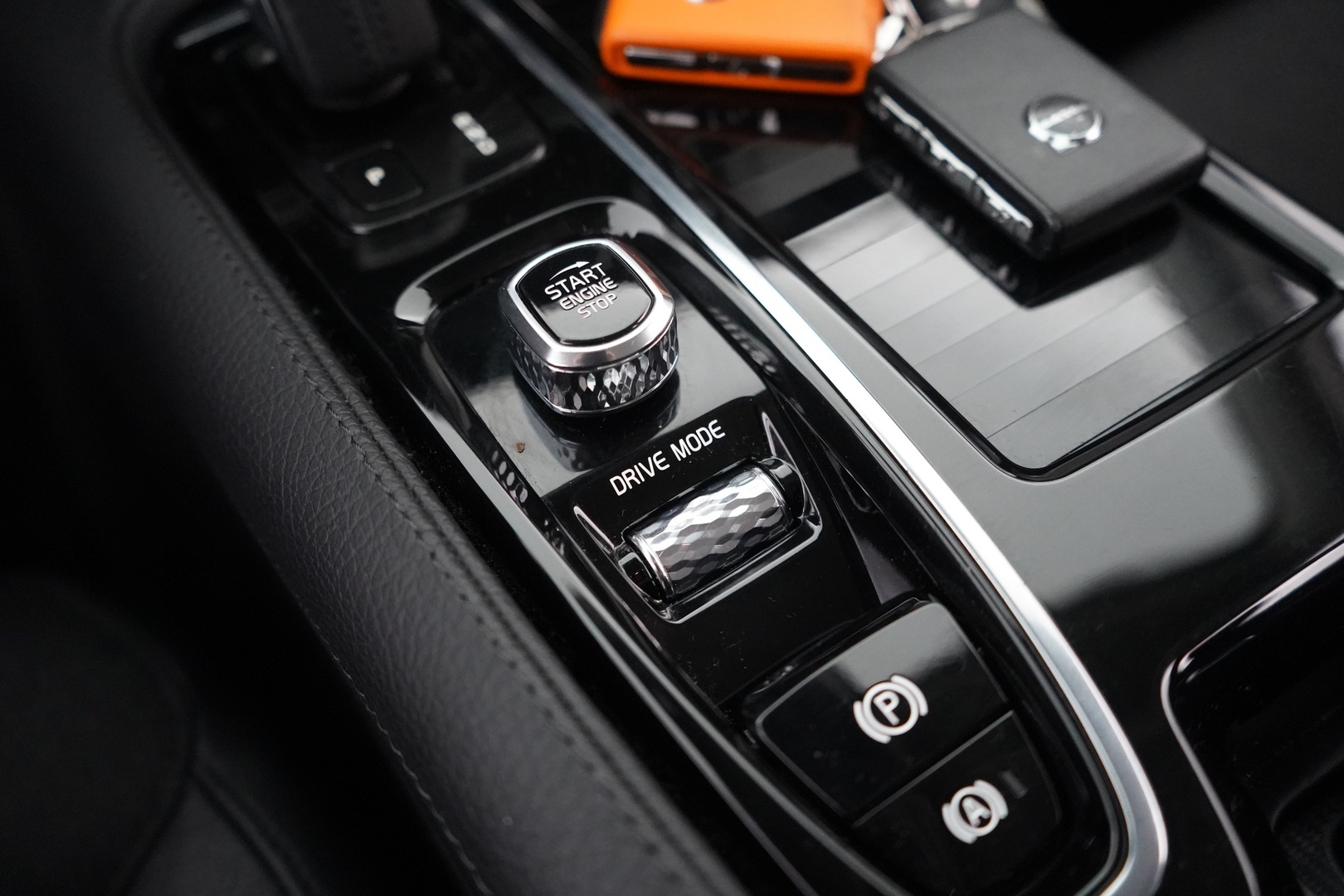 VOLVO V90 2021