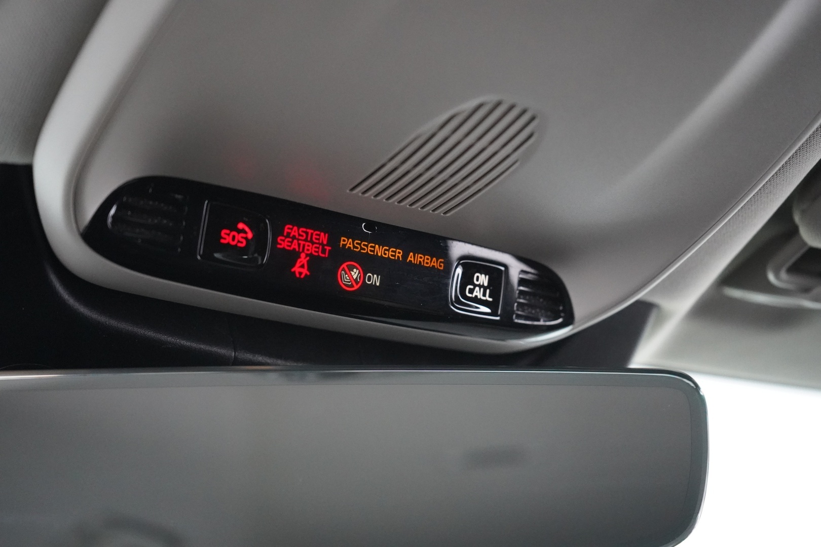 VOLVO V90 2021