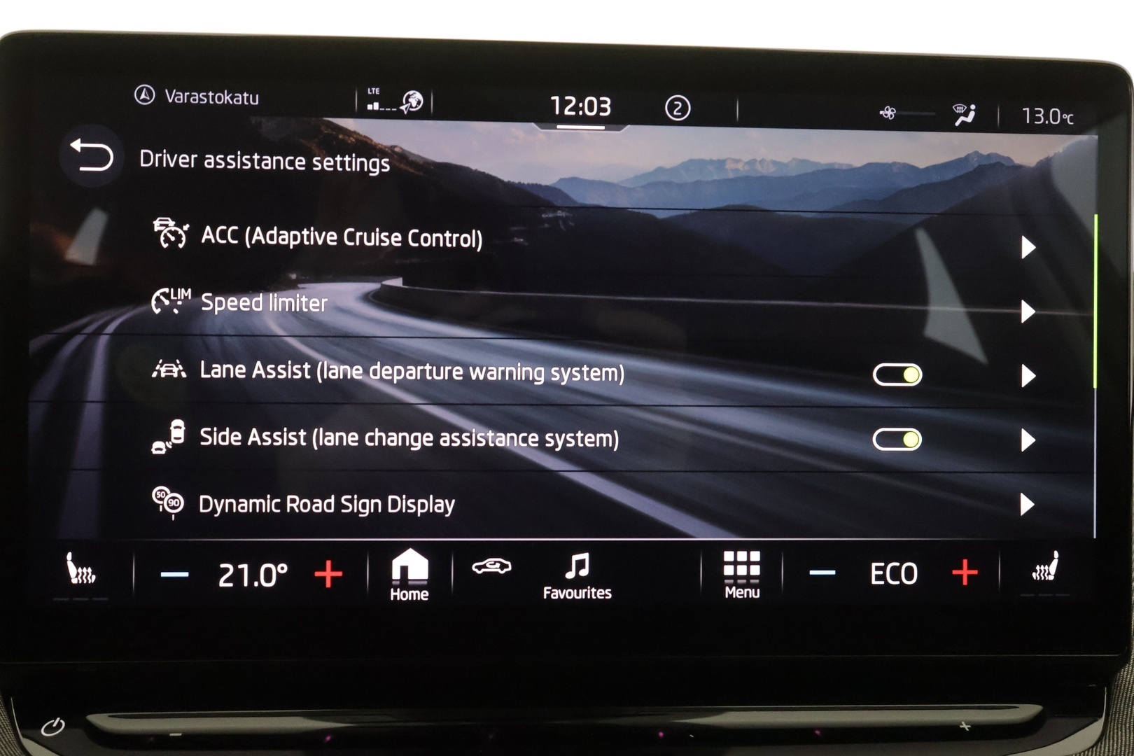 SKODA Enyaq 2022